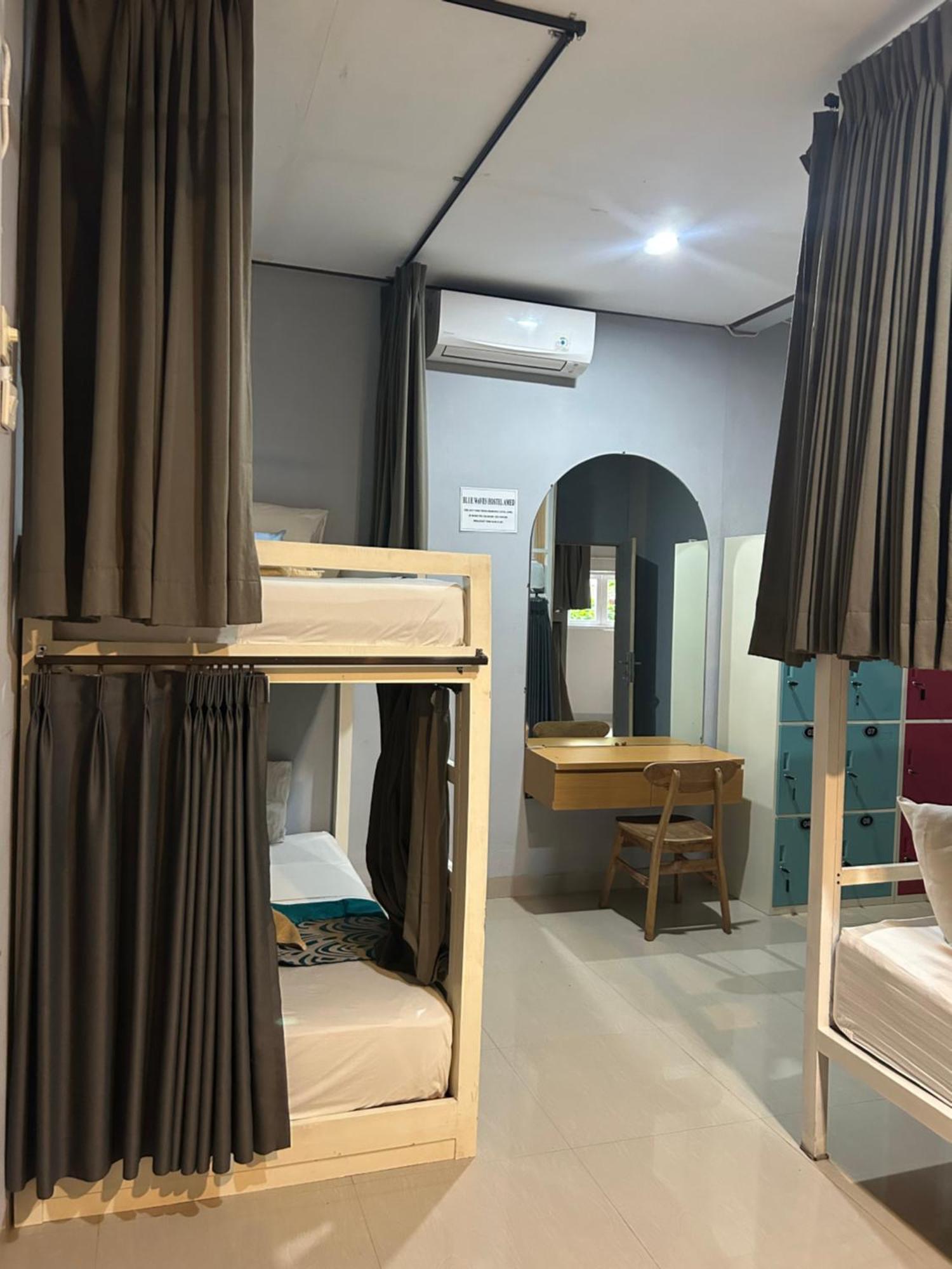 Blue Waves Hostel Amed Ambat Buitenkant foto